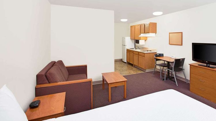 WoodSpring Suites Denton Room