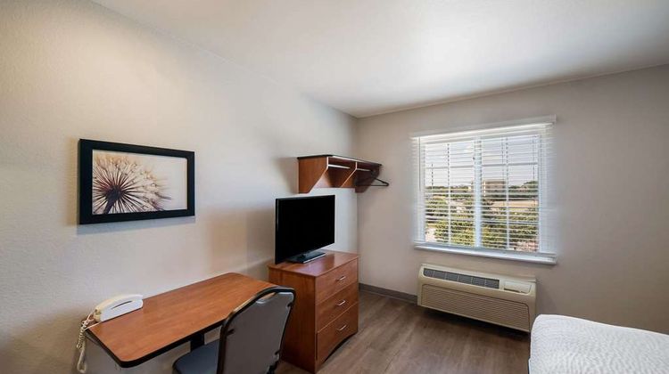 WoodSpring Suites Fort Worth Trophy Club Room