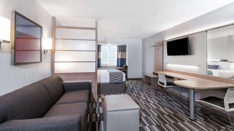 Microtel Inn Suites by Wyndham Suite