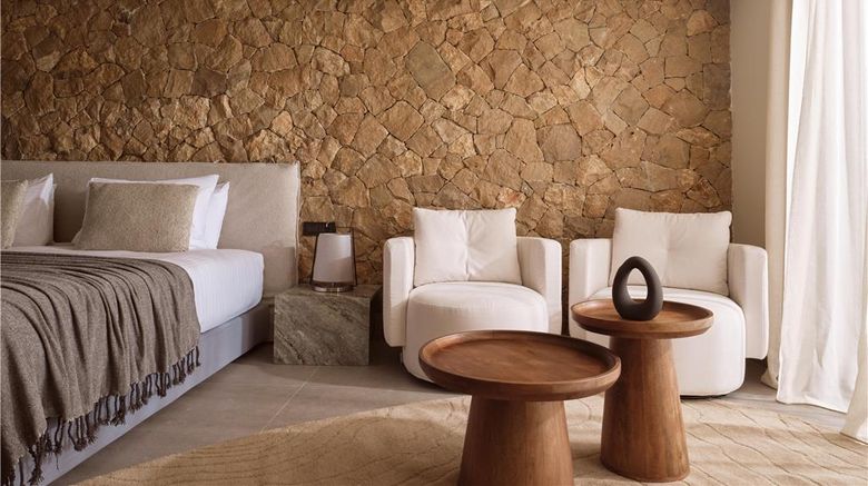 <b>Lesante Classic Luxury Hotel Suite</b>. Images powered by <a href="https://iceportal.shijigroup.com/" title="IcePortal" target="_blank">IcePortal</a>.