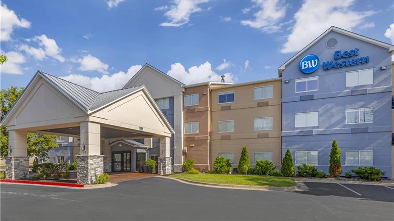 <b>Best Western Independence Kansas City Exterior</b>. Images powered by <a href="https://iceportal.shijigroup.com/" title="IcePortal" target="_blank">IcePortal</a>.