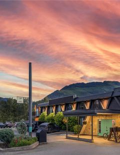 Stoke Hotel, SureStay Collection By BW