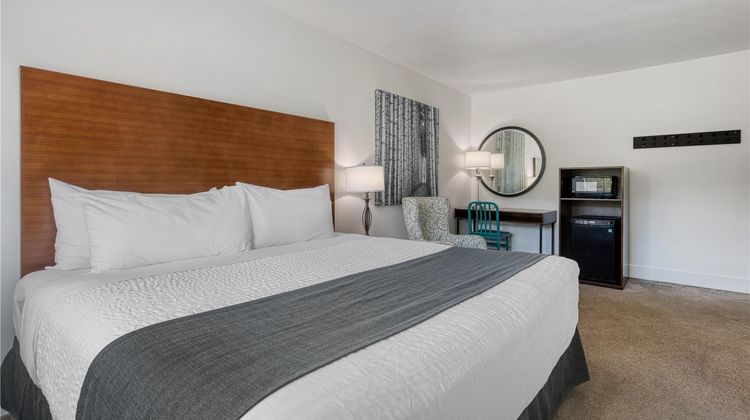 Stoke Hotel, SureStay Collection By BW Room