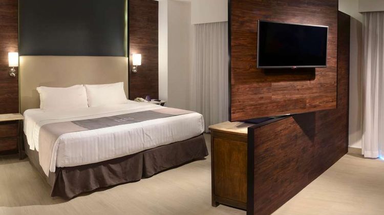HS HOTSSON Smart Leon Centro Max Room
