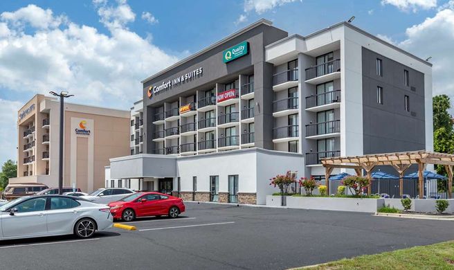 Comfort Inn & Suites Exterior