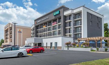 Comfort Inn & Suites