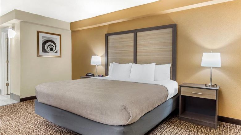 <b>Quality Inn & Suites Room</b>. Images powered by <a href="https://iceportal.shijigroup.com/" title="IcePortal" target="_blank">IcePortal</a>.