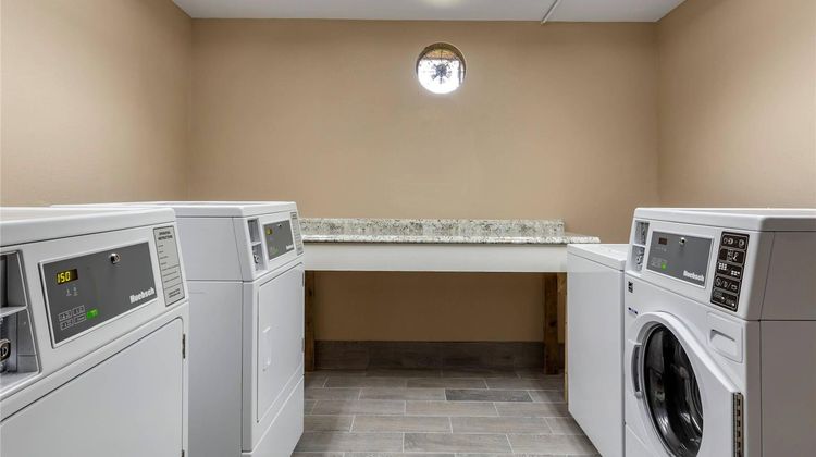 Quality Inn & Suites Other
