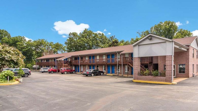 Rodeway Inn Exterior. Images powered by <a href="https://iceportal.shijigroup.com" target="_blank" rel="noopener">Ice Portal</a>.