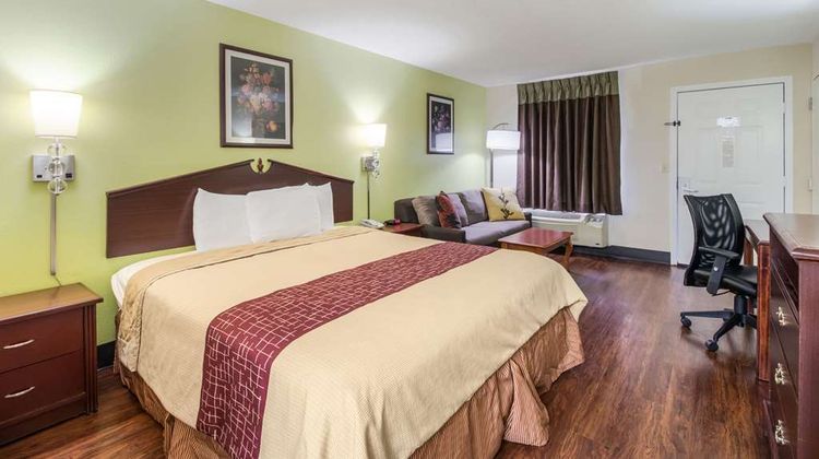 Rodeway Inn Room