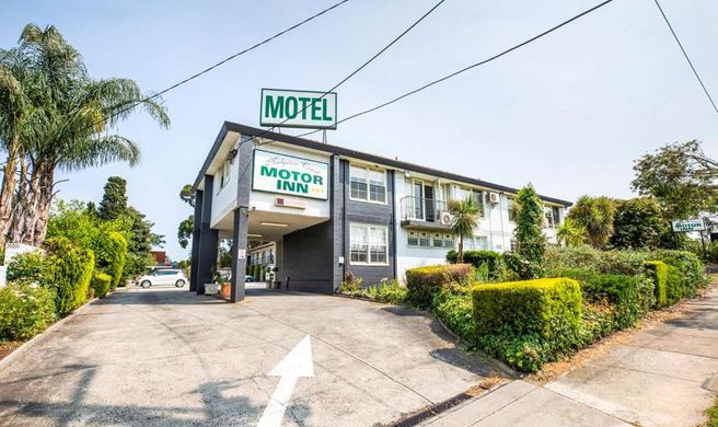 Mulgrave Court Motor Inn Exterior