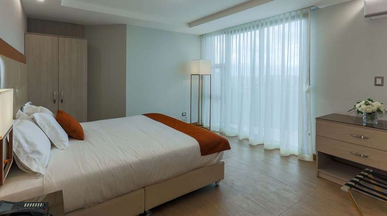 <b>Hotel Vista Quince Room</b>. Images powered by <a href="https://iceportal.shijigroup.com/" title="IcePortal" target="_blank">IcePortal</a>.