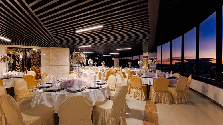 <b>Hotel Vista Quince Spa</b>. Images powered by <a href="https://iceportal.shijigroup.com/" title="IcePortal" target="_blank">IcePortal</a>.