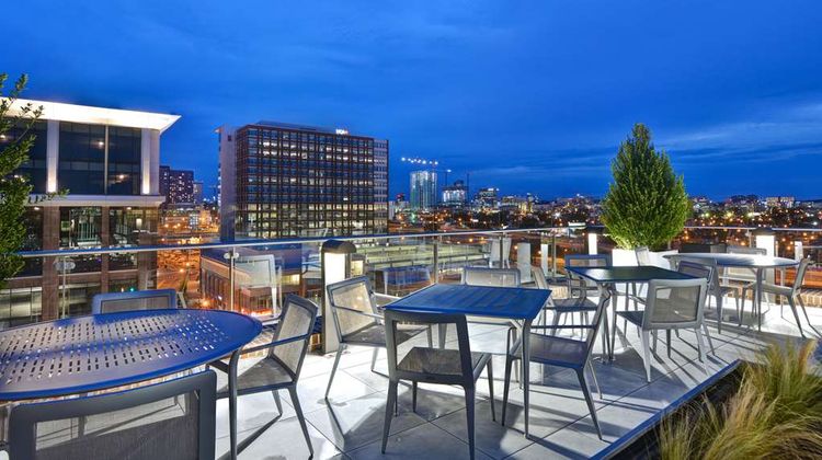 Hampton Inn & Stes Downtown Capitol View Exterior