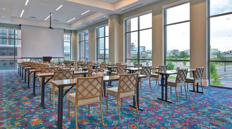 Hampton Inn & Stes Downtown Capitol View Meeting