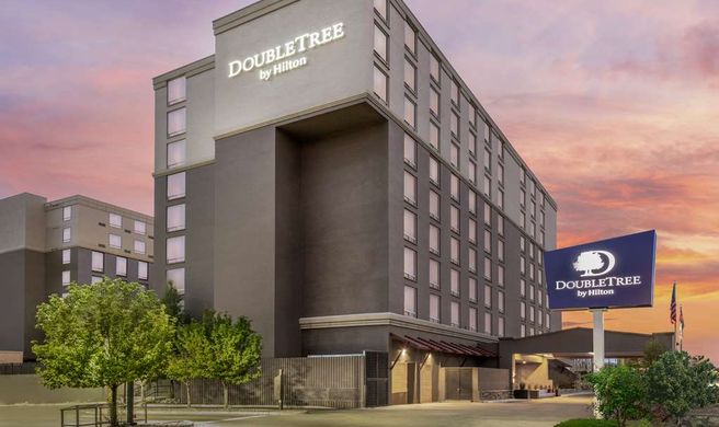 DoubleTree by Hilton Denver Cherry Creek Exterior