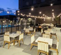 DoubleTree by Hilton Denver Cherry Creek Exterior