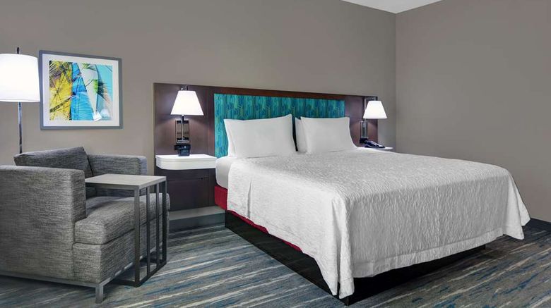 <b>Hampton Inn & Suites MacClenny I-10 Room</b>. Images powered by <a href="https://iceportal.shijigroup.com/" title="IcePortal" target="_blank">IcePortal</a>.