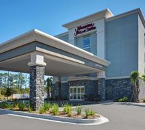 Hampton Inn & Suites MacClenny I-10 Exterior