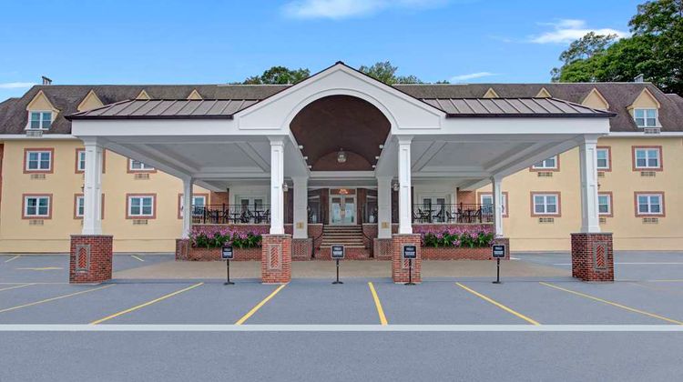 The Roslyn Hotel Tapestry Coll by Hilton Exterior