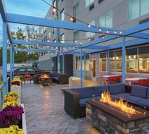 Tru by Hilton Sandusky Exterior