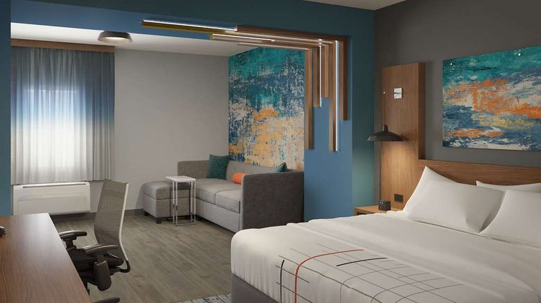 <b>La Quinta Inn & Suites by Wyndham Room</b>. Images powered by <a href="https://iceportal.shijigroup.com/" title="IcePortal" target="_blank">IcePortal</a>.
