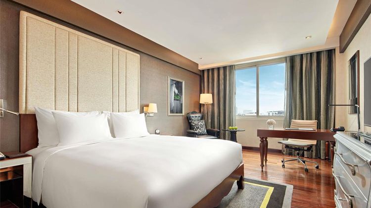Moevenpick Hotel Hanoi Room