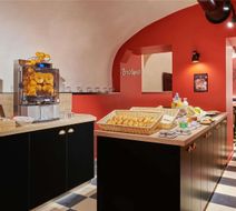 Ibis Styles Paris Magenta Exterior