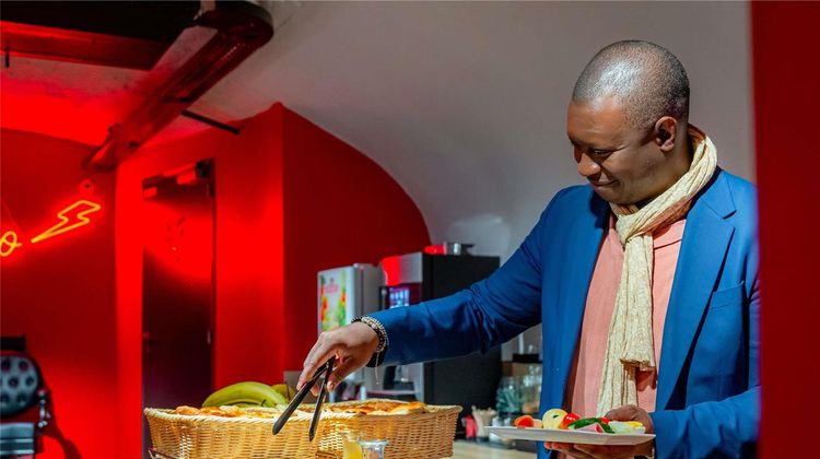 Ibis Styles Paris Magenta Restaurant