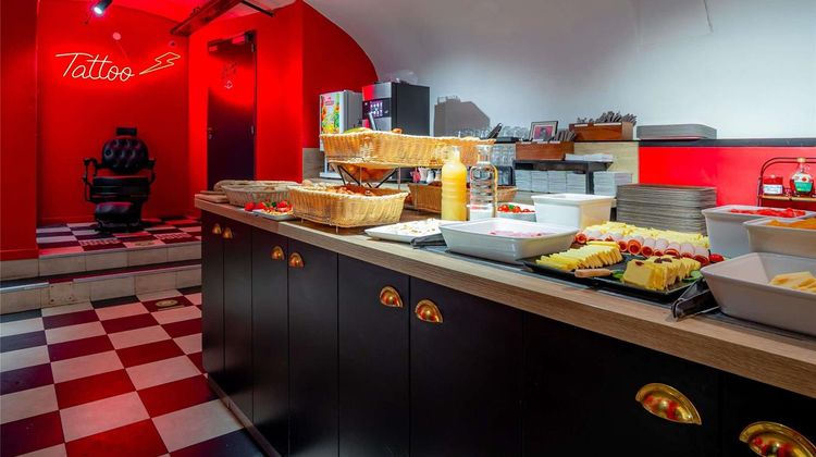 Ibis Styles Paris Magenta Restaurant