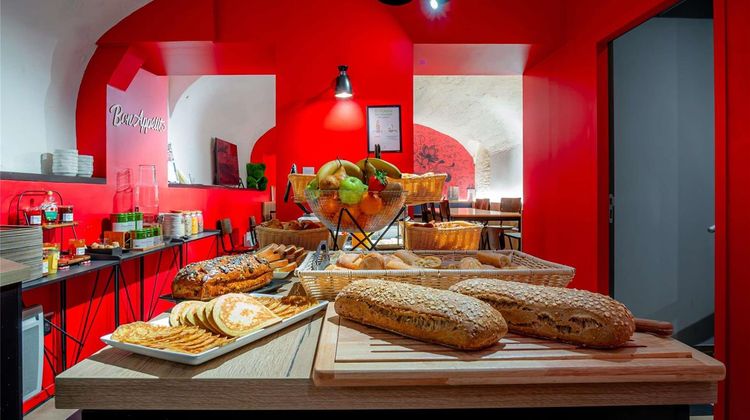 Ibis Styles Paris Magenta Restaurant