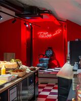Ibis Styles Paris Magenta