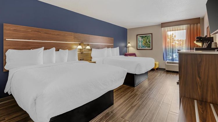 Best Western Plus Lexigton Inn Room