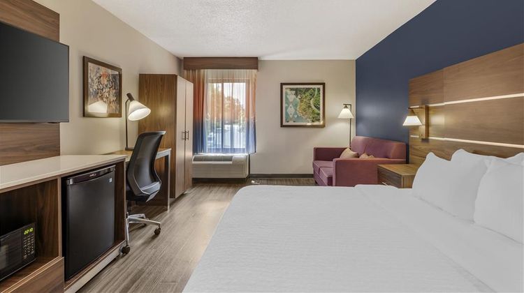 Best Western Plus Lexigton Inn Room
