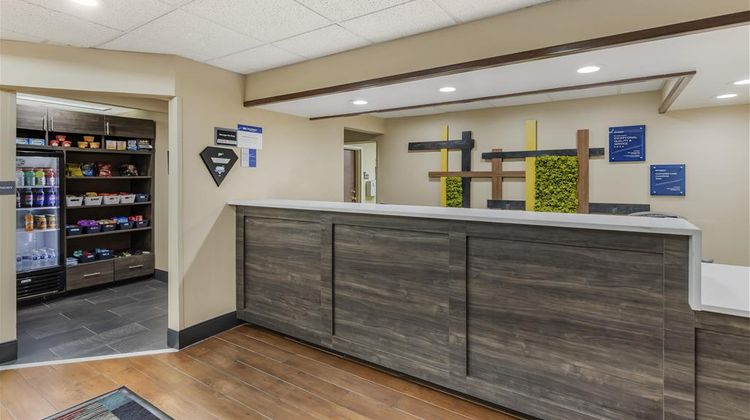 Best Western Plus Lexigton Inn Lobby