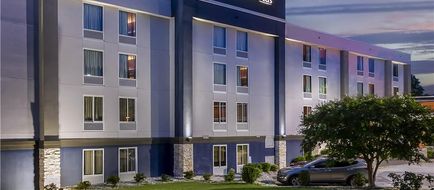 Best Western Plus Lexigton Inn Exterior