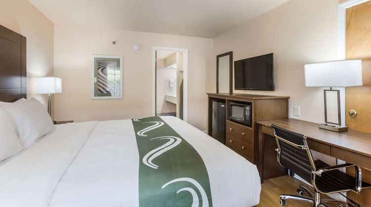 Quality Inn Pulaski Room