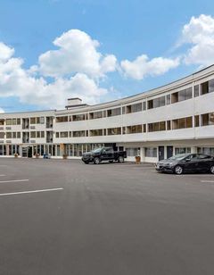 Coast Penticton Hotel