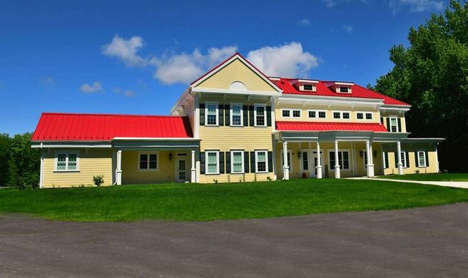 The Whittaker Inn Exterior