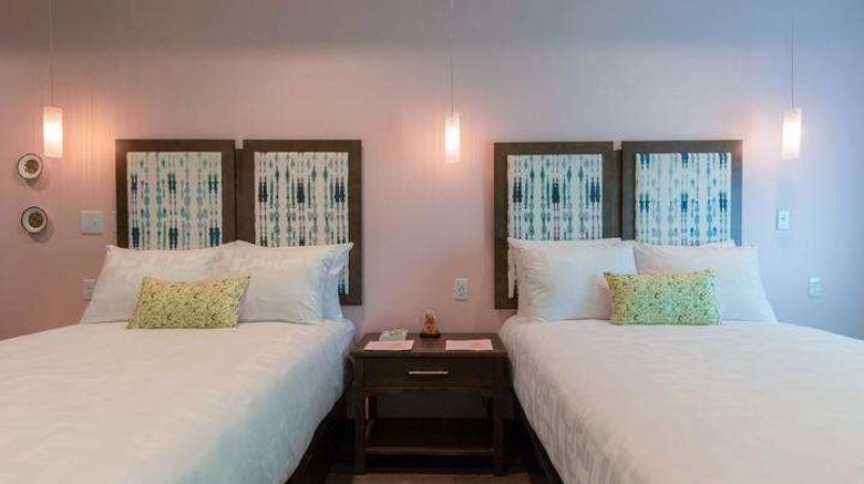 <b>The Whittaker Inn Room</b>. Images powered by <a href="https://iceportal.shijigroup.com/" title="IcePortal" target="_blank">IcePortal</a>.