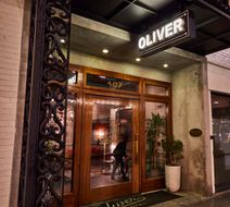 The Oliver Hotel Exterior