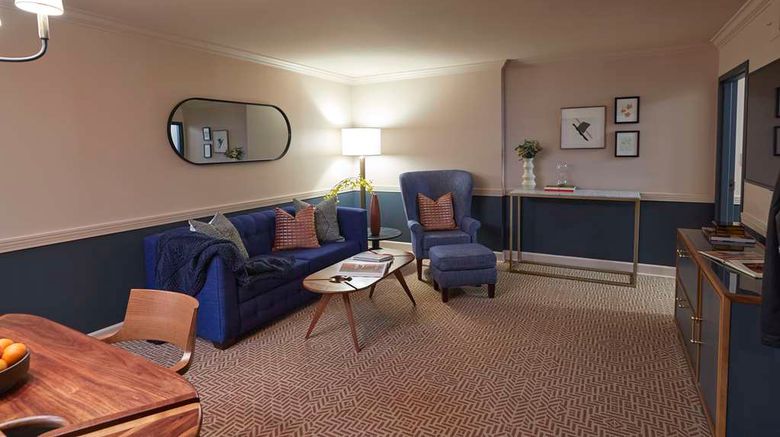 <b>The Oliver Hotel Suite</b>. Images powered by <a href="https://iceportal.shijigroup.com/" title="IcePortal" target="_blank">IcePortal</a>.