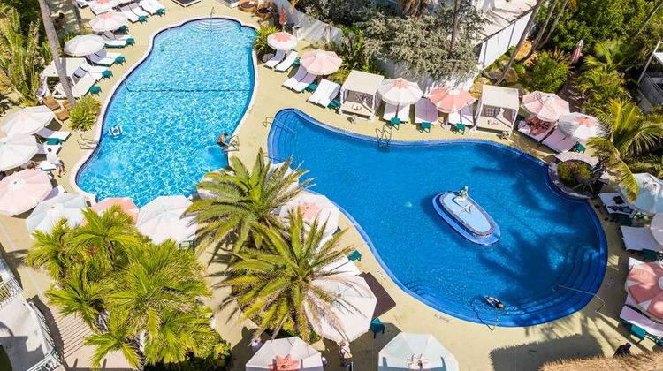 The Savoy South Beach Pool