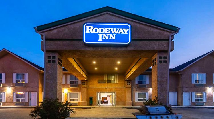 Rodeway Inn Exterior