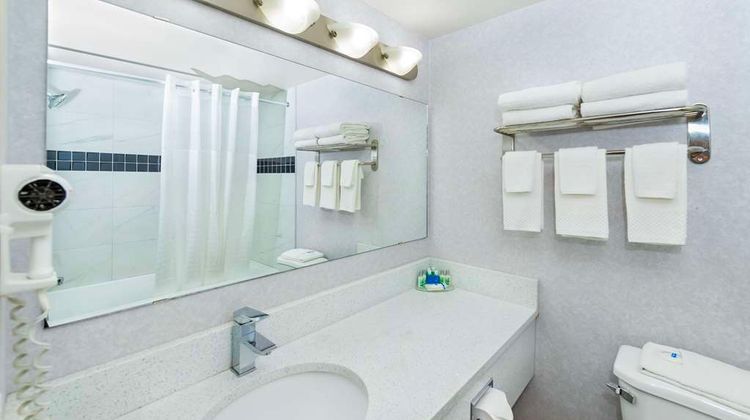 Rodeway Inn Room