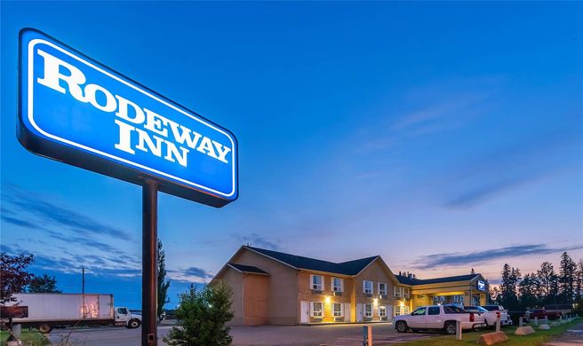 Rodeway Inn Exterior
