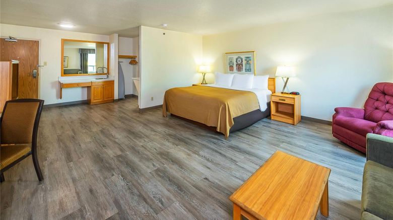 <b>Rodeway Inn Suite</b>. Images powered by <a href="https://iceportal.shijigroup.com/" title="IcePortal" target="_blank">IcePortal</a>.