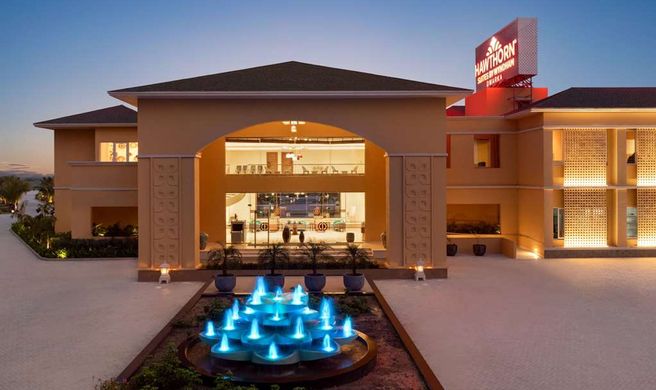 Hawthorn Suites by Wyndham Dwarka Exterior
