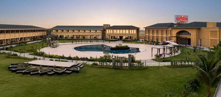Hawthorn Suites by Wyndham Dwarka Exterior