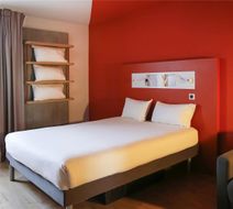Ibis Budget Beauvais Aerport Room
